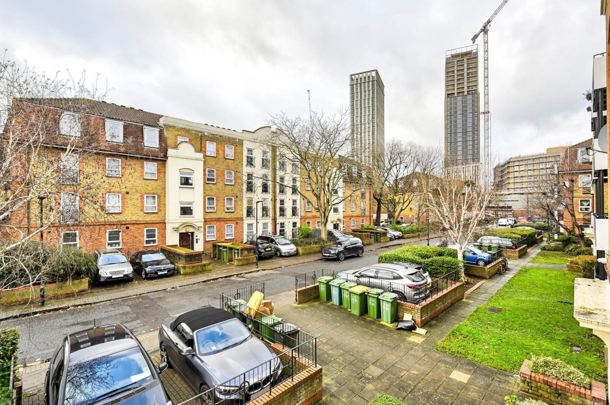 Cosy 1-Bed E15, Sleeps 4, 1 Min From Tube Station Near O2 Arena Apartment Londra Exterior foto